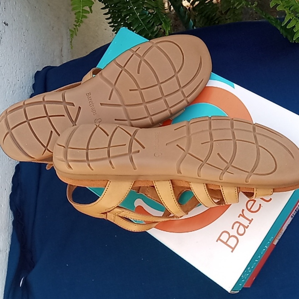 Baretraps Kaylyn Auburn size 9 M Gladiator Sandals - Picture 5 of 7